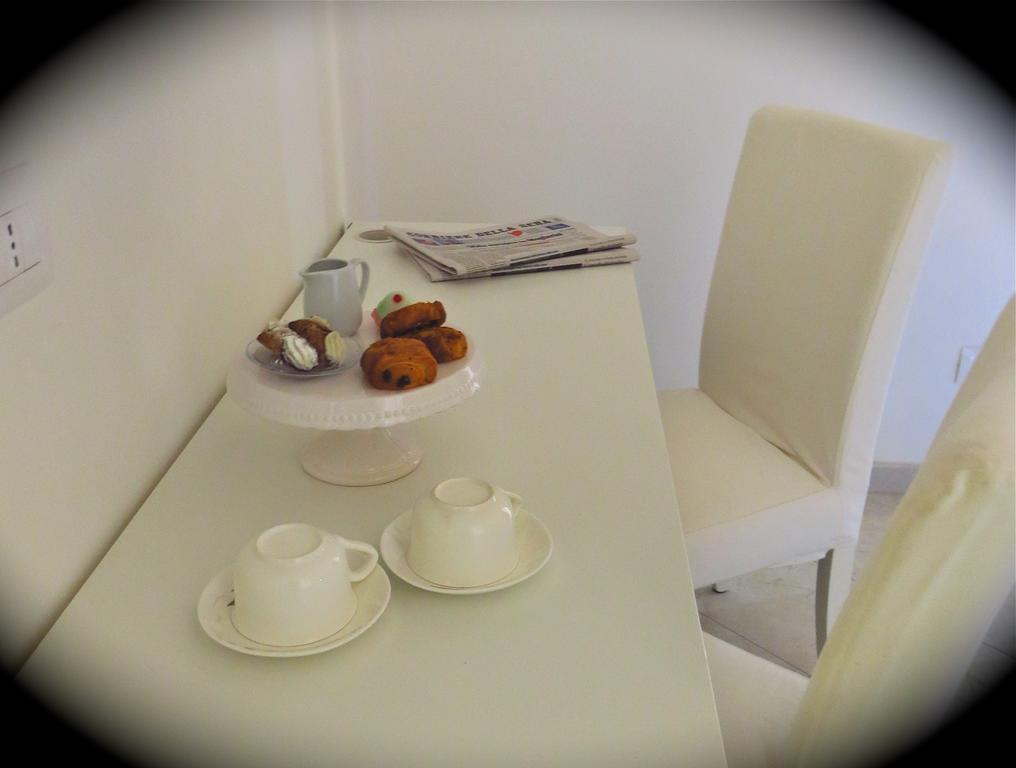 5 Rooms Affittacamere Civitavecchia Exterior photo